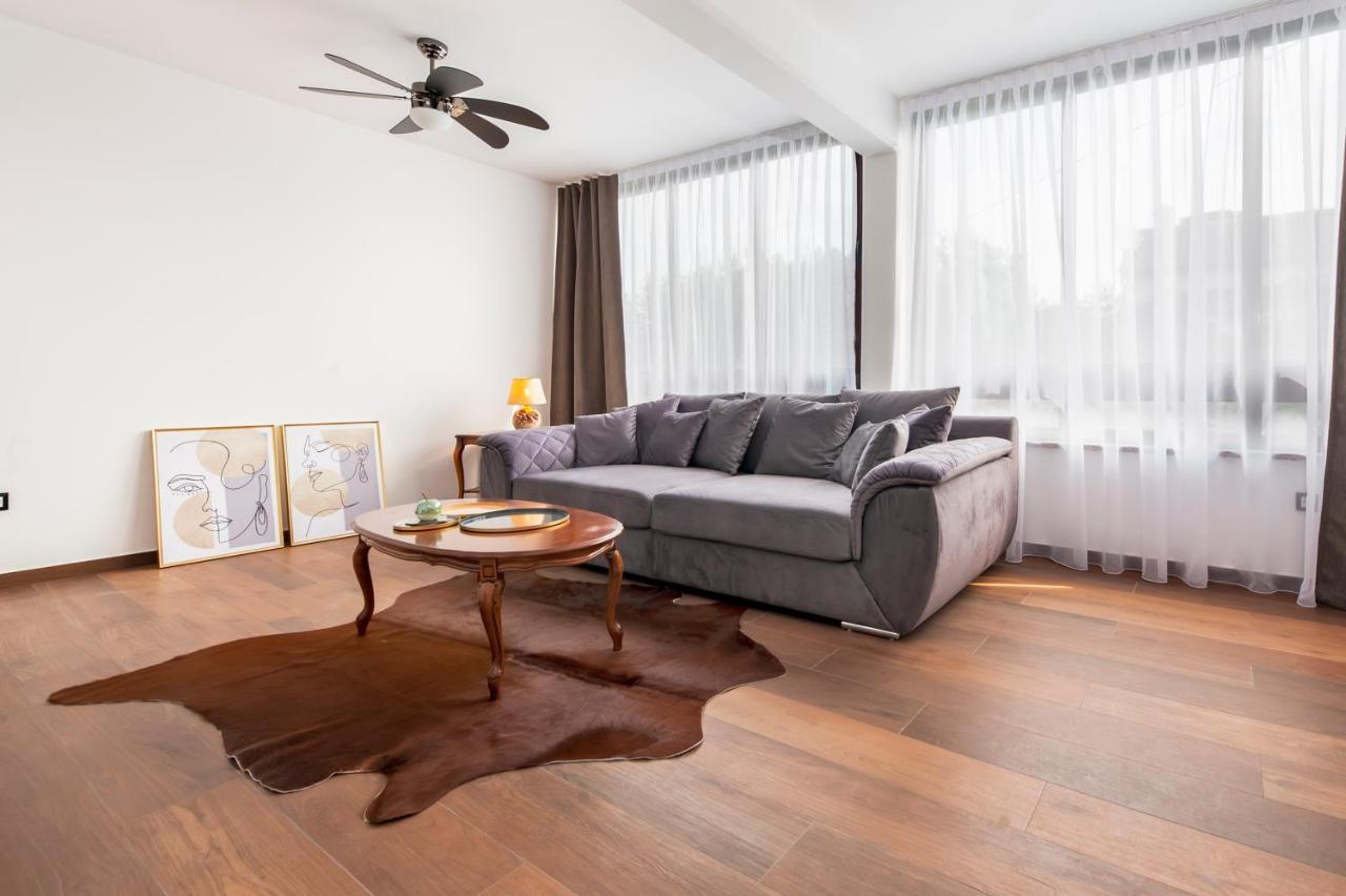 Apartments Sanja-New Renovated روفينج المظهر الخارجي الصورة