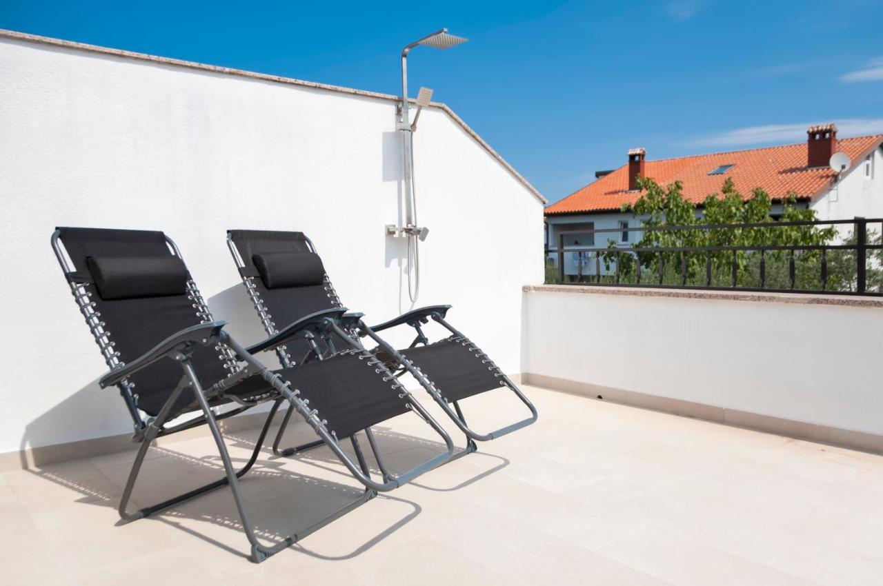 Apartments Sanja-New Renovated روفينج المظهر الخارجي الصورة