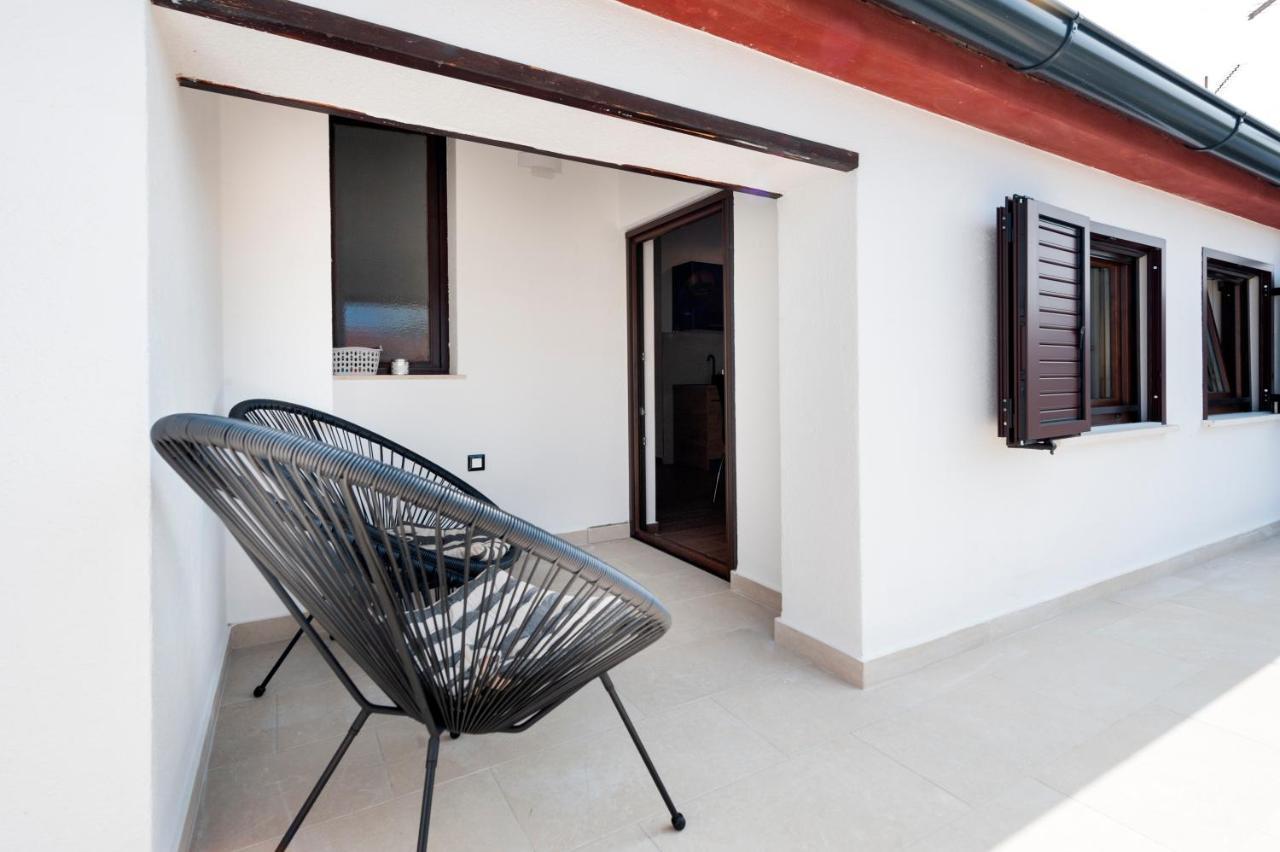 Apartments Sanja-New Renovated روفينج المظهر الخارجي الصورة