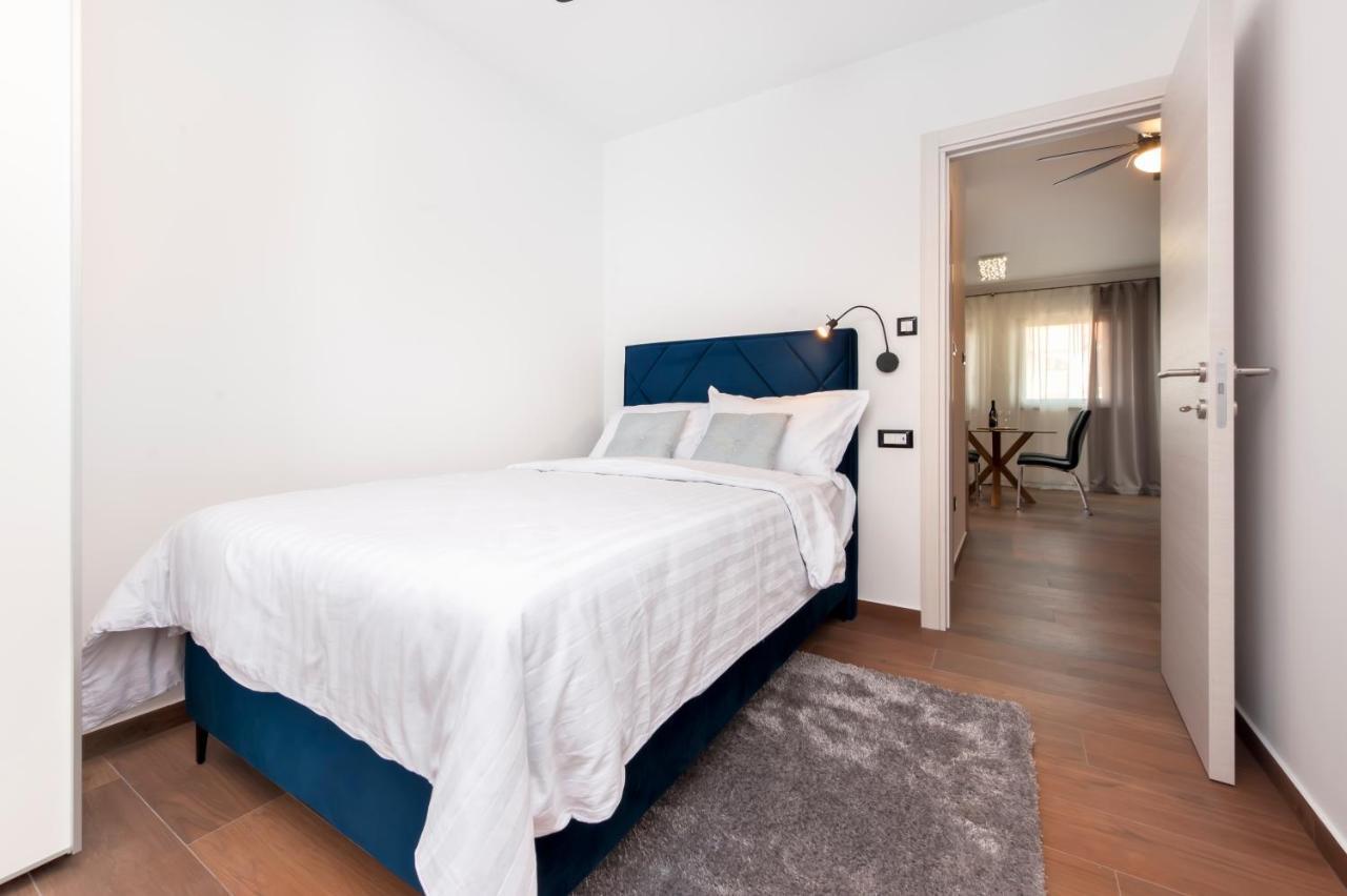 Apartments Sanja-New Renovated روفينج المظهر الخارجي الصورة