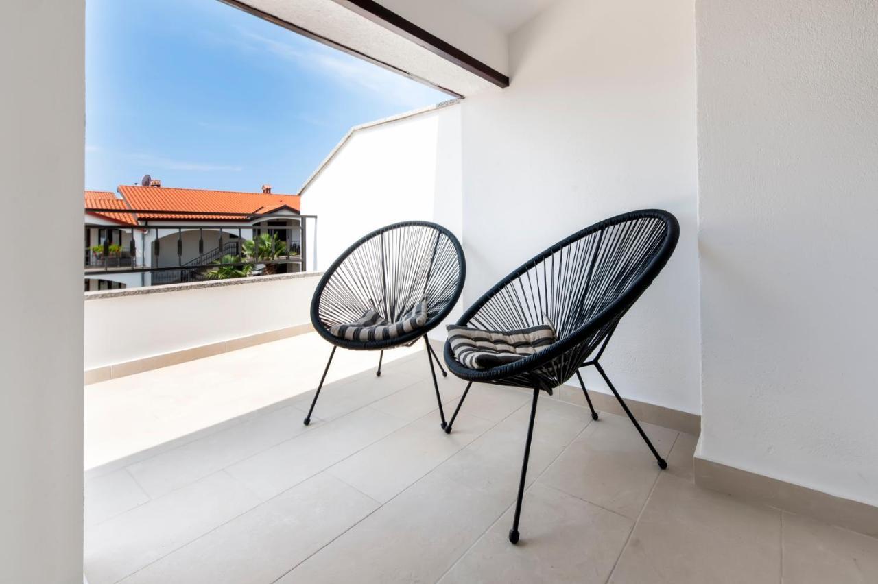 Apartments Sanja-New Renovated روفينج المظهر الخارجي الصورة