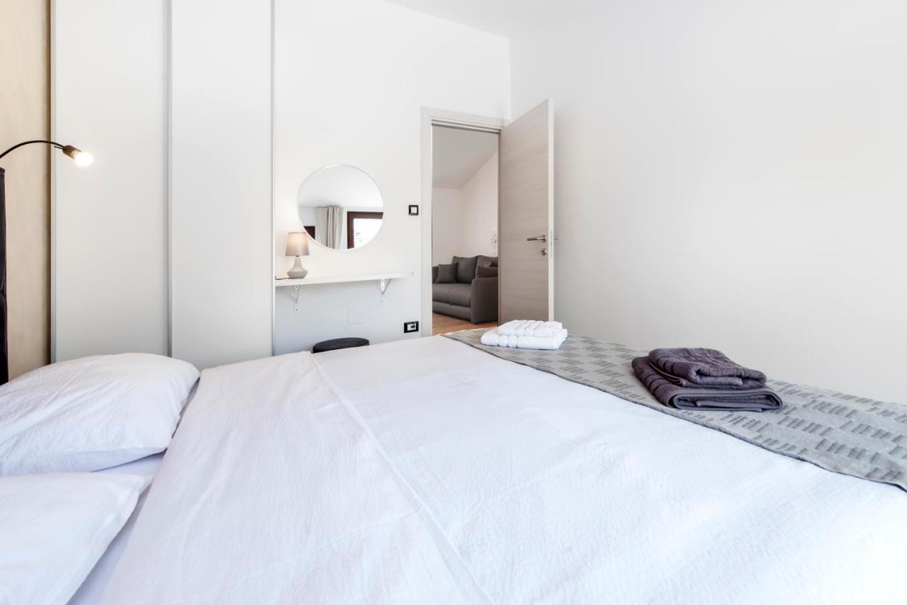 Apartments Sanja-New Renovated روفينج المظهر الخارجي الصورة